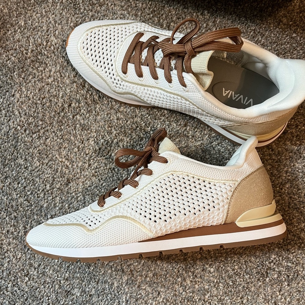 VIVAIA Slip On Mesh Sneaker - Picture 3 of 8